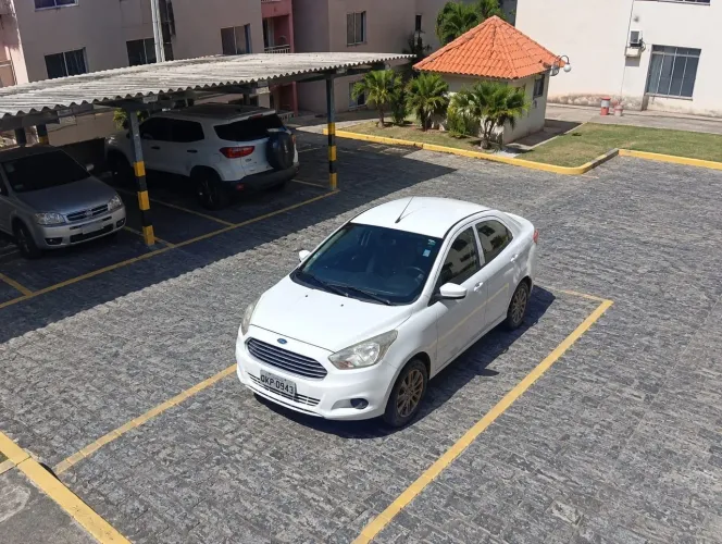 Ford KA+ Sedan 1.0 Tivct Flex 4P 2015