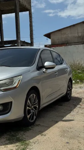 Citroen C4 Lounge Tendance 2.0 Flex 4P Aut. 2014