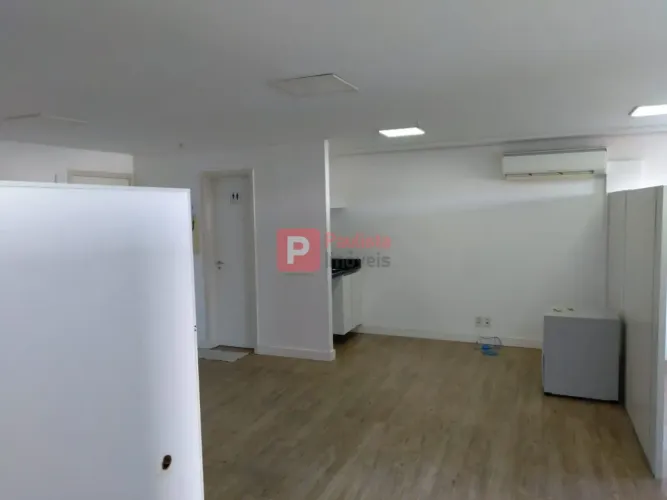 Sala Comercial Para Locação e venda, Piso, Teto, Luminárias, Ar Condicionados, Divisórias,