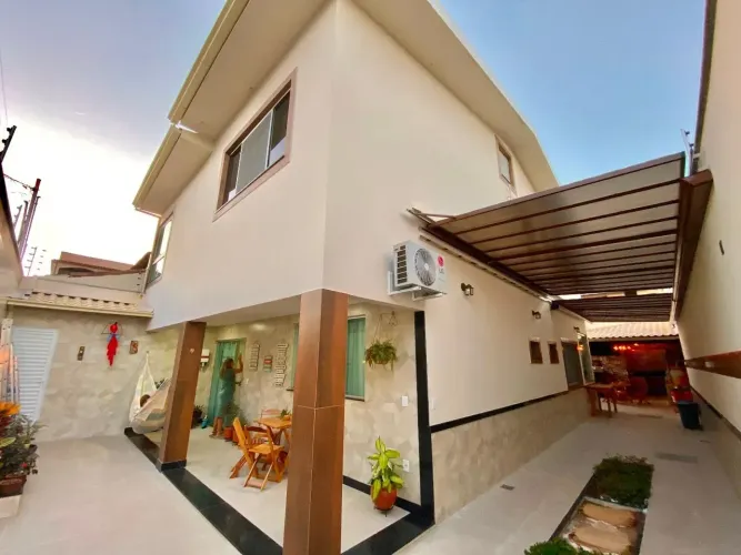 Imóvel para venda possui 300 metros quadrados com 3 quartos em Jardim Asteca - Vila Velha
