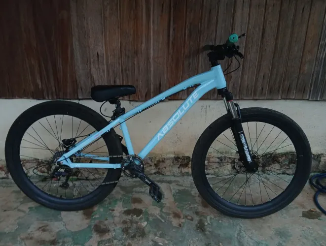 VENDE-SE BICICLETA NOVA