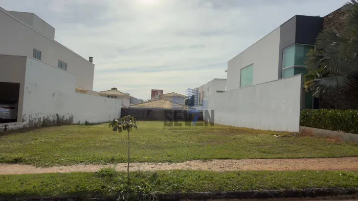 Terreno à Venda no Residencial Lago Sul 450 m² em Excelente Localização no Condomínio