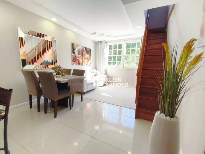 Apartamento Duplex com 3 dormitórios à venda, 110 m² por R$ 595.000,00 - Olaria - Nova Fri