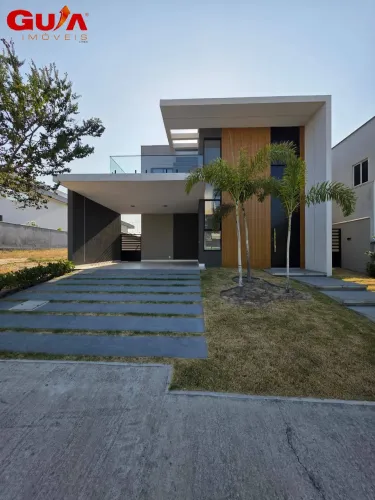 Casa nova dúplex com móveis fixos na cozinha