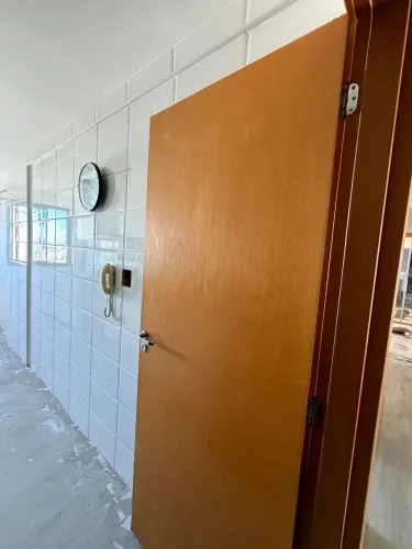 Porta Madeira com fechadura 