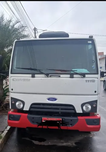 Vendo Caminhão Ford Cargo 2015 Guincho