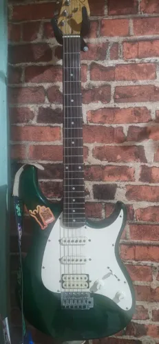 Guitarra Peavey Raptor Plus