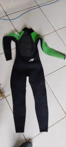 Roupa mergulho criança