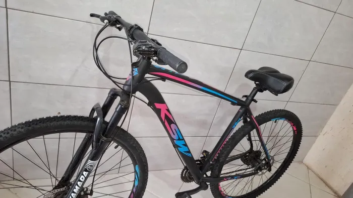 Vendo bicicleta nova valor 1,000 reias não aceito troca