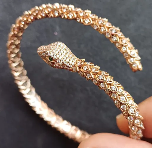Pulseira serpente de prata 925 banhada a ouro 18k
