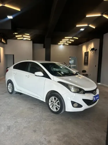 Hyundai HB20S C.plus/c.style1.0 Flex 12V Mec. 4P 2015