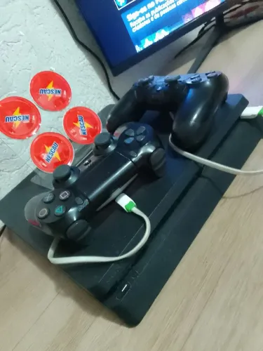 Ps4 slim 1tb
