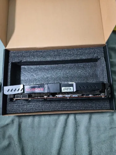 Placa De Vídeo AMD RX 6800 XT Lucbit 16GB (Com Defeito / Retirada De Peças / Reparo)