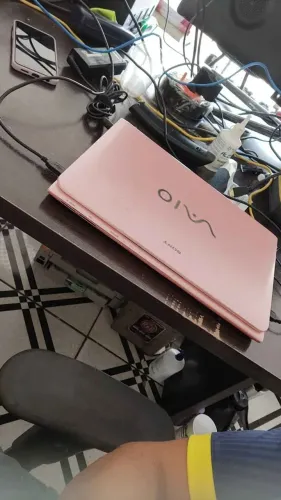 Notebook Sony Vaio i3 6gb hd 1TB bateria e teclado ruim acompanha teclado ext e mouse ext