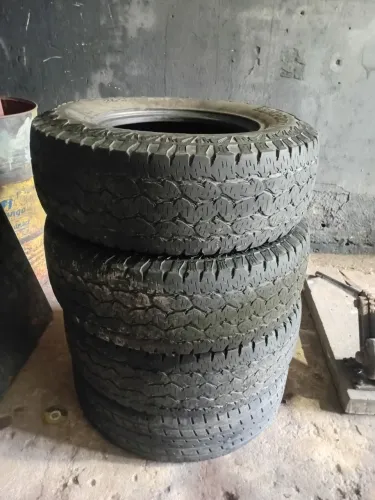 Pines dar L200