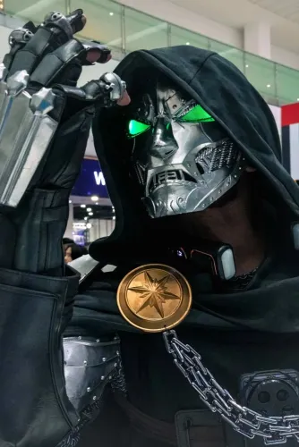 Máscara Cosplay Doutor Doom com Luz Led Impressão 3D Vingadores Avenge