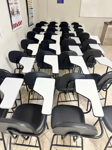 Vendo cadeiras de curso