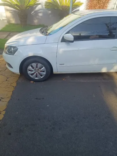 Volkswagen Gol (novo) 1.0 MI Total Flex 8V 2P 2013
