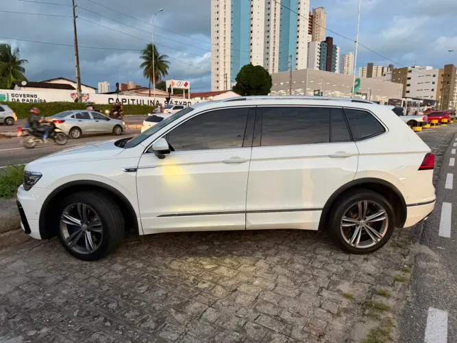 Volkswagen Tiguan Allspac R-line 350 TSI 2.0 4X4 2021