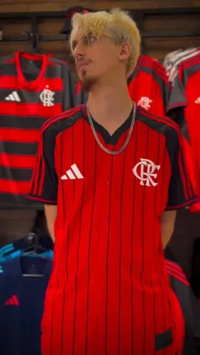 ? CAMISA FLAMENGO - MODELO BASEBALL | VERMELHA E PRETA THAI