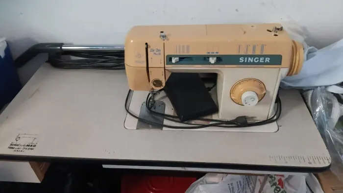 Vendo máquina de costura