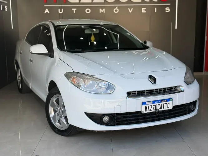 Renault Fluence Sed. Dynamique 2.0 16V Flex Aut. 2013