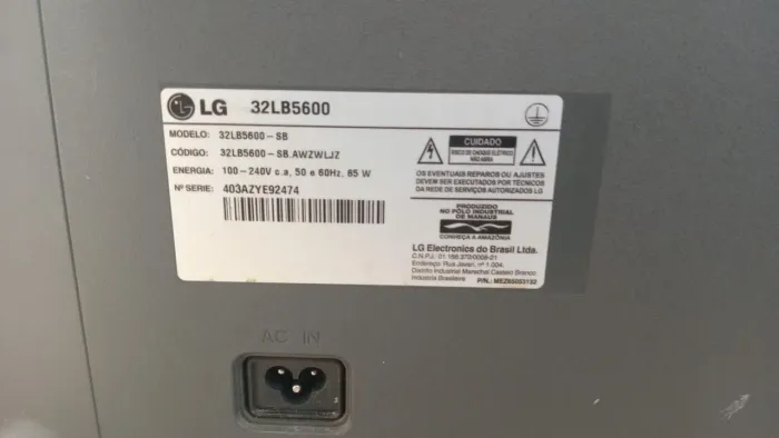 Retirada de peças Televisão LG de 32 polegadas, modelo 32LB5600