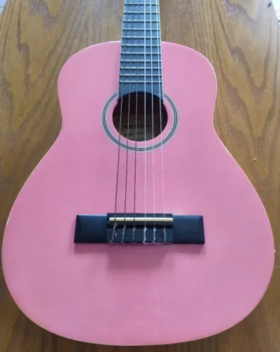 Violão infantil em perfeito estado