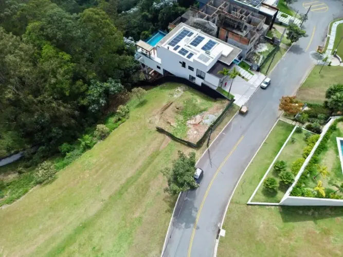 Lote no Campos do Conde - Santana de Parnaíba - Vista espetacular para a mata preservada e