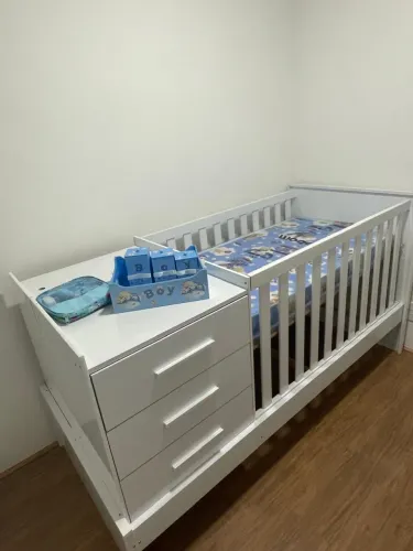 Berço 4 em 1.   100% MDF + Colchão Ortobom - Nunca usados