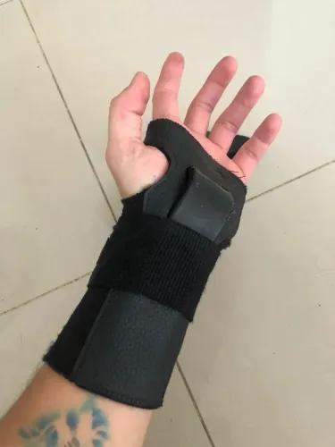 Protetor de Pulso para skate, patins e esportes radicais