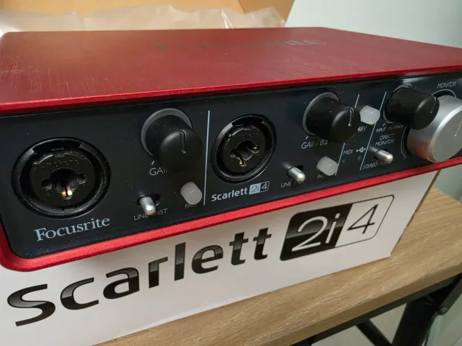 Focusrite Scarlett 2i4