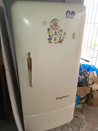 Geladeira Retro Funcionando 100% 110w