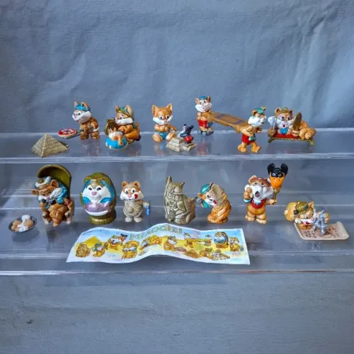 Coleção completa Miaugipcios gatos do egito kinder ovo