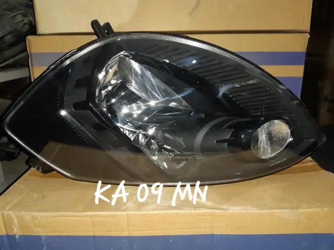 Farol ka 09 máscara negra 