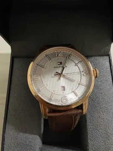 Relógio masculino tommy 