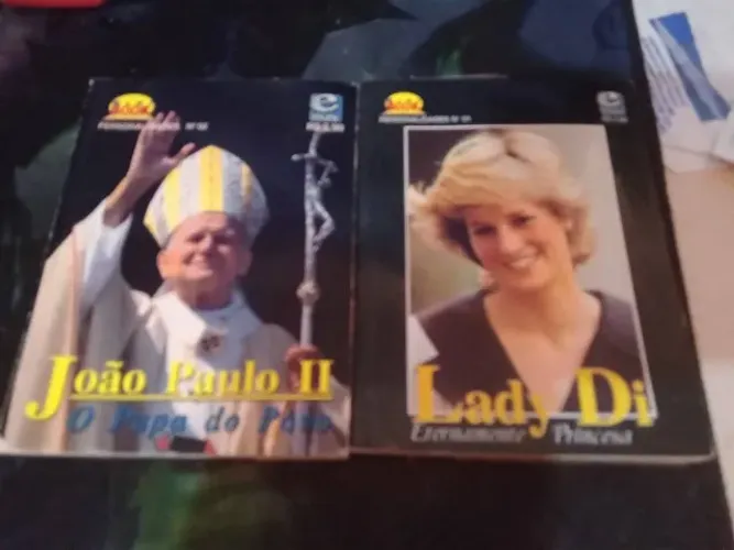 Mini Book Personalidades João Paulo II e Lady di