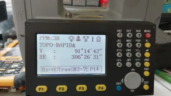 Display para estação total Geomax e Sanding