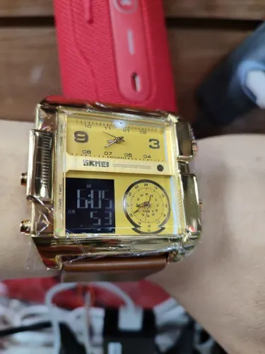 Relógio masculino pulseira de couro