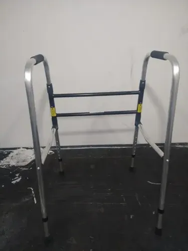 Andador NOVO promoção últimas peças