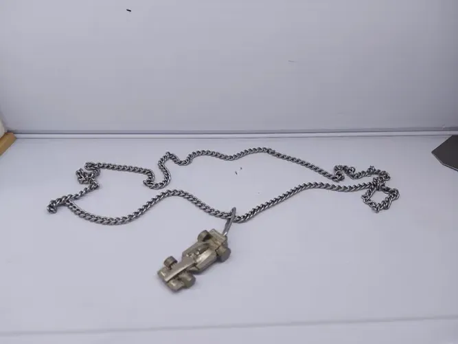 Cordão de aço