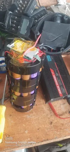 Manutenção de bateria de lítio e bicicleta eletrica/Scooter Elétrica