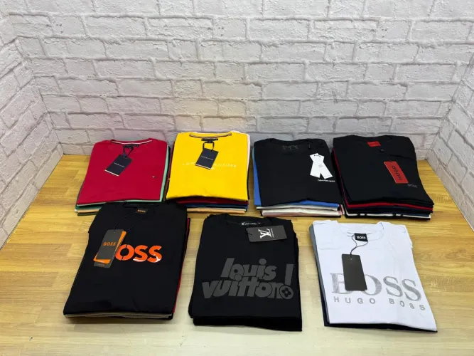 Kit de Camisetas de Marca - Diversas Marcas e Tamanhos