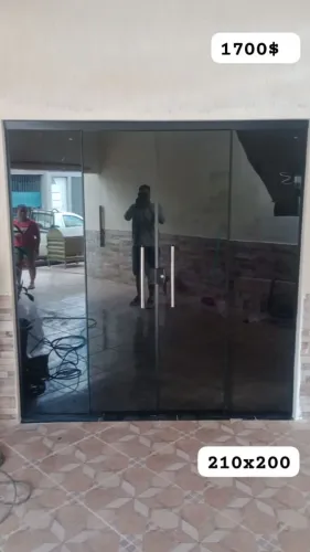 Porta de Vidro Temperado 210x200cm