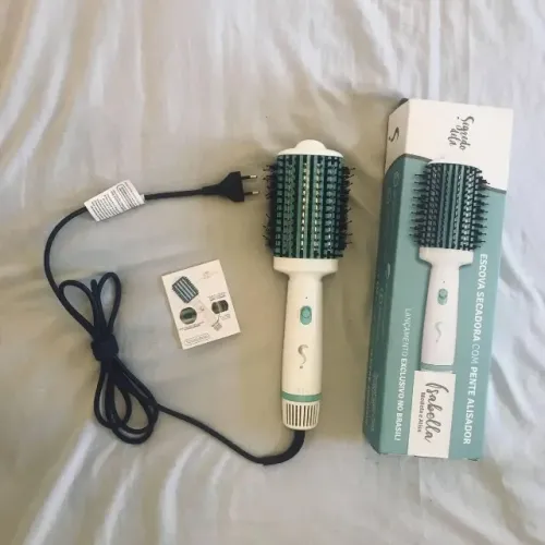 escova secadora e alisadora isabella 127v