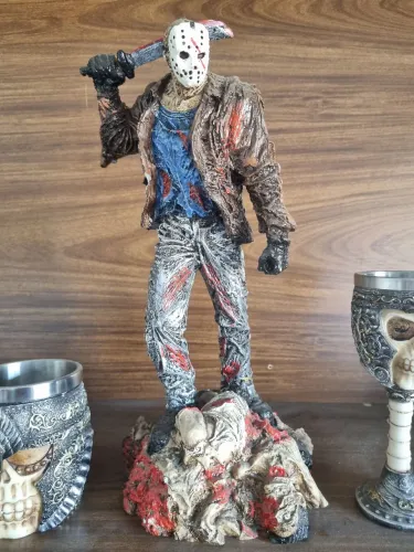 Estátua Colecionável Jason Voorhees - Sexta-Feira 13