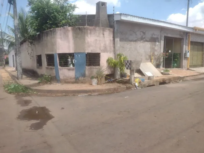 Vende-se No Cristal da Calama - Porto Velho - casa pronta para ser transferida