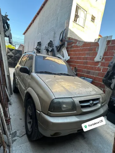 Peças Suzuki Grand Vitara e GM Tracker sucata 