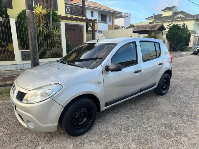 Sandero 2010 financia 100% aceito troca 