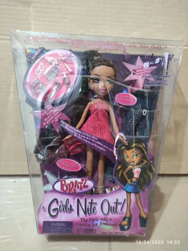 Boneca Bratz Sasha Girls Nite Out!